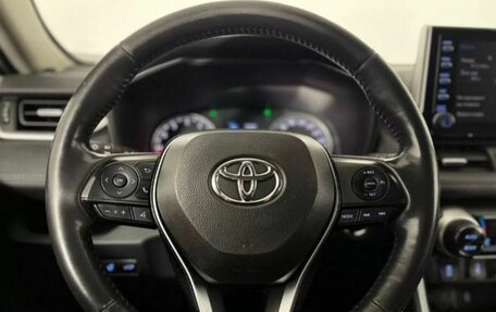 Toyota RAV4, 2021 год, 3 530 000 рублей, 19 фотография