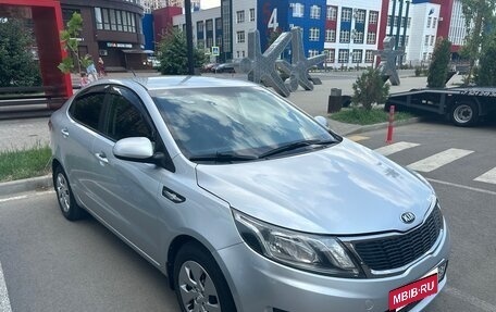 KIA Rio III рестайлинг, 2015 год, 900 000 рублей, 2 фотография