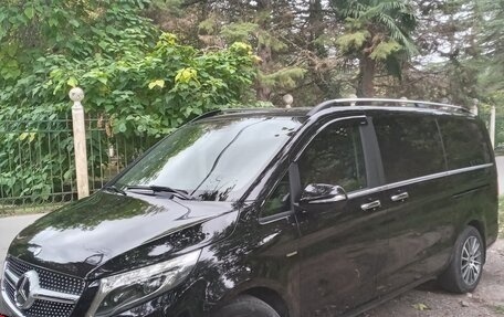 Mercedes-Benz V-Класс, 2014 год, 3 300 000 рублей, 4 фотография