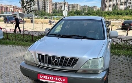 Lexus RX IV рестайлинг, 2002 год, 1 000 000 рублей, 2 фотография