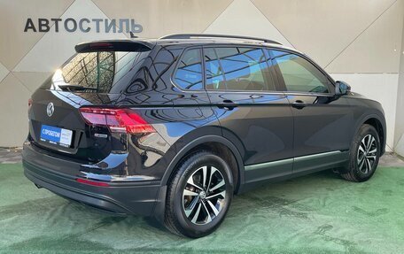 Volkswagen Tiguan II, 2020 год, 2 350 000 рублей, 3 фотография