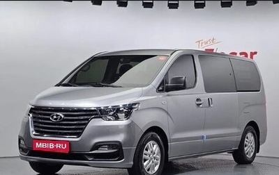 Hyundai Grand Starex Grand Starex I рестайлинг 2, 2021 год, 2 300 000 рублей, 1 фотография