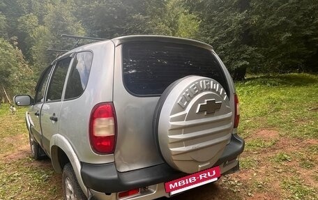 Chevrolet Niva I рестайлинг, 2003 год, 250 000 рублей, 5 фотография