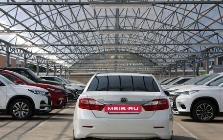 Toyota Camry, 2014 год, 1 830 000 рублей, 7 фотография