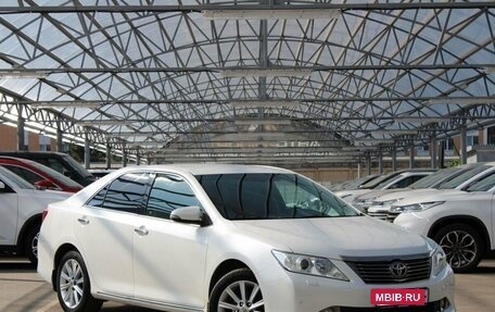 Toyota Camry, 2014 год, 1 830 000 рублей, 3 фотография