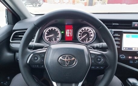 Toyota Camry, 2019 год, 2 500 000 рублей, 5 фотография