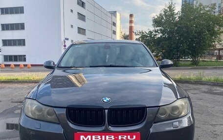 BMW 3 серия, 2005 год, 800 000 рублей, 2 фотография