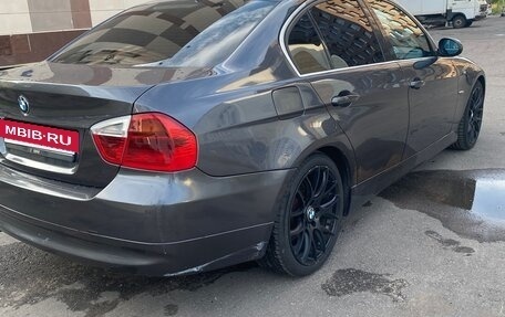 BMW 3 серия, 2005 год, 800 000 рублей, 6 фотография