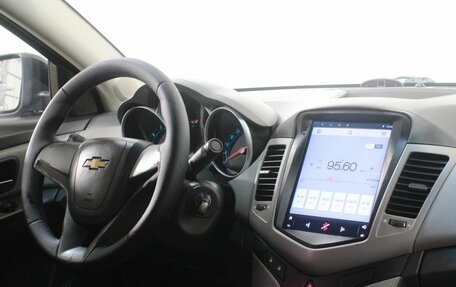 Chevrolet Cruze II, 2010 год, 585 000 рублей, 11 фотография