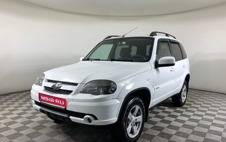 Chevrolet Niva I рестайлинг, 2018 год, 850 000 рублей, 1 фотография