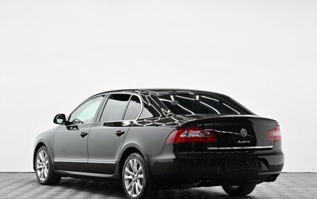 Skoda Superb III рестайлинг, 2012 год, 1 095 000 рублей, 3 фотография