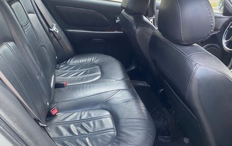 Hyundai Sonata IV рестайлинг, 2010 год, 500 000 рублей, 12 фотография