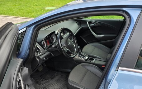 Opel Astra J, 2010 год, 920 000 рублей, 12 фотография