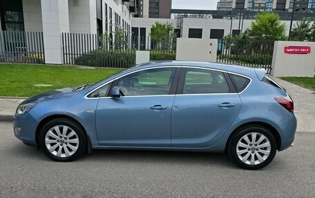 Opel Astra J, 2010 год, 920 000 рублей, 10 фотография
