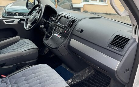 Volkswagen Multivan T5, 2012 год, 3 330 000 рублей, 13 фотография