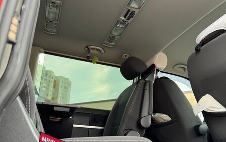 Volkswagen Multivan T5, 2012 год, 3 330 000 рублей, 12 фотография