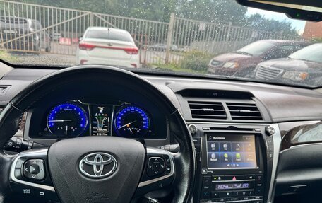 Toyota Camry, 2017 год, 1 900 000 рублей, 2 фотография