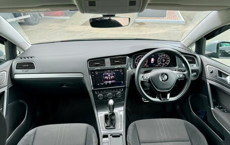 Volkswagen Golf VII, 2019 год, 1 747 000 рублей, 23 фотография