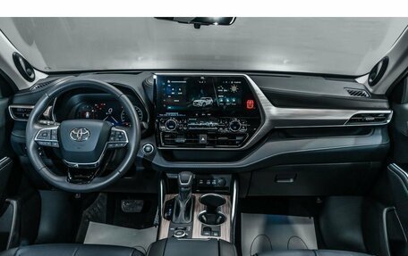 Toyota Highlander, 2025 год, 6 450 000 рублей, 23 фотография