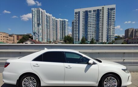 Toyota Camry, 2016 год, 1 940 000 рублей, 6 фотография