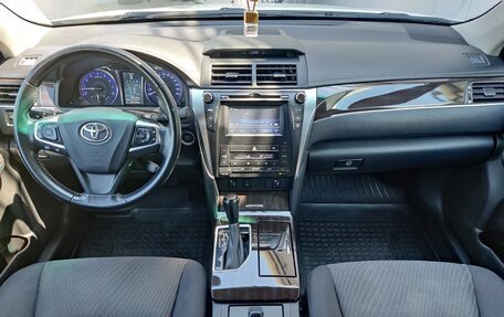 Toyota Camry, 2016 год, 1 940 000 рублей, 8 фотография