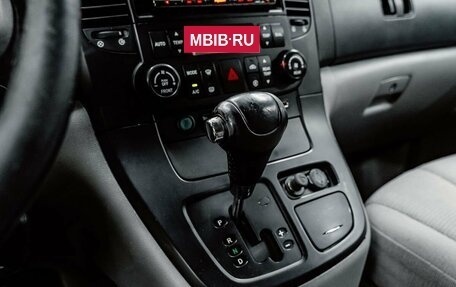KIA Carnival III, 2008 год, 1 000 000 рублей, 18 фотография
