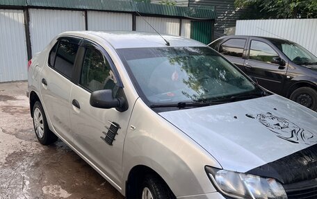 Renault Logan II, 2015 год, 510 000 рублей, 2 фотография