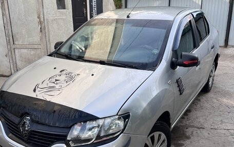 Renault Logan II, 2015 год, 510 000 рублей, 4 фотография
