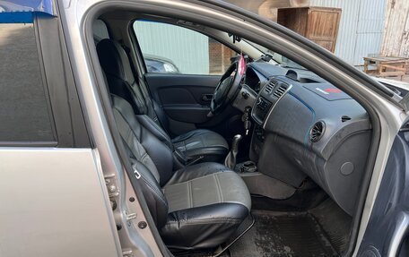 Renault Logan II, 2015 год, 510 000 рублей, 8 фотография