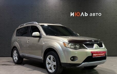 Mitsubishi Outlander III рестайлинг 3, 2008 год, 790 000 рублей, 3 фотография