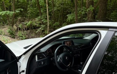 BMW 3 серия, 2016 год, 1 700 000 рублей, 13 фотография