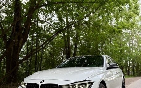 BMW 3 серия, 2016 год, 1 700 000 рублей, 3 фотография