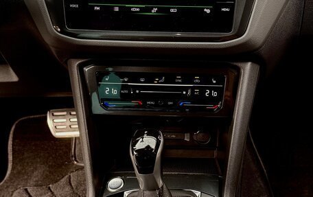 Volkswagen Tiguan II, 2022 год, 4 450 000 рублей, 3 фотография