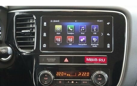 Mitsubishi Outlander III рестайлинг 3, 2019 год, 2 260 000 рублей, 8 фотография