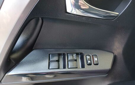Toyota RAV4, 2019 год, 2 225 000 рублей, 24 фотография