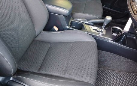 Toyota RAV4, 2019 год, 2 225 000 рублей, 25 фотография