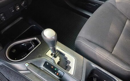 Toyota RAV4, 2019 год, 2 225 000 рублей, 32 фотография