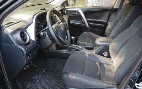 Toyota RAV4, 2019 год, 2 225 000 рублей, 34 фотография