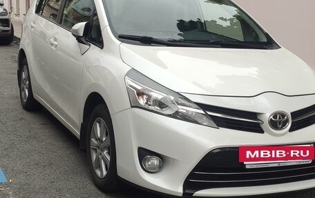 Toyota Verso I, 2014 год, 1 450 000 рублей, 10 фотография