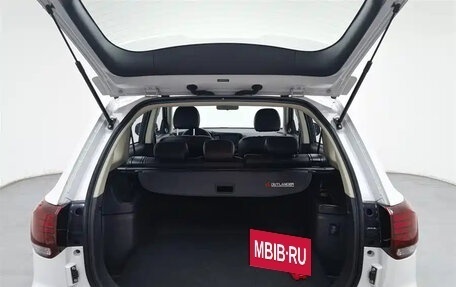 Mitsubishi Outlander III рестайлинг 3, 2021 год, 1 519 000 рублей, 7 фотография