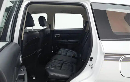 Mitsubishi Outlander III рестайлинг 3, 2021 год, 1 519 000 рублей, 17 фотография