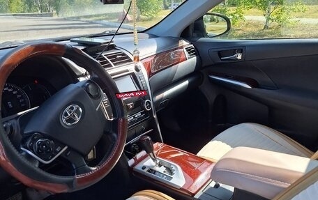 Toyota Camry, 2013 год, 1 850 000 рублей, 6 фотография
