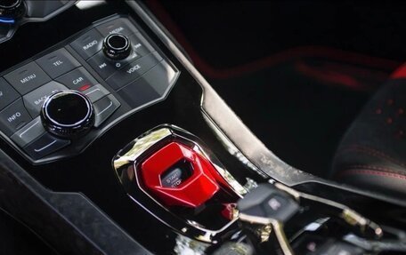 Lamborghini Huracán, 2017 год, 25 500 000 рублей, 10 фотография