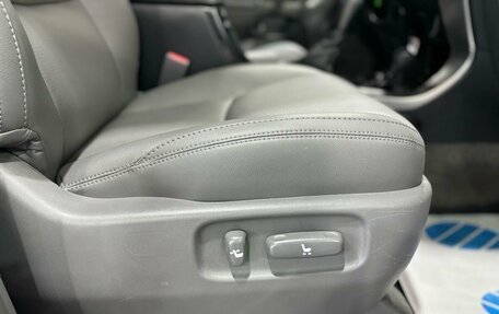 Toyota Land Cruiser Prado 120 рестайлинг, 2008 год, 1 905 900 рублей, 20 фотография