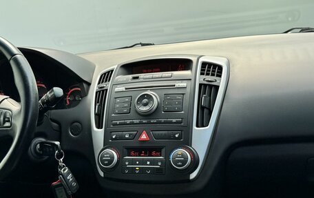 KIA cee'd I рестайлинг, 2010 год, 725 000 рублей, 16 фотография