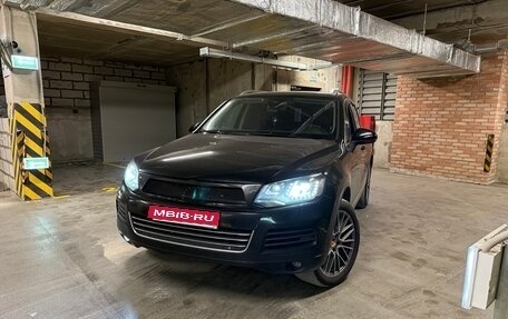 Volkswagen Touareg III, 2011 год, 1 850 000 рублей, 1 фотография