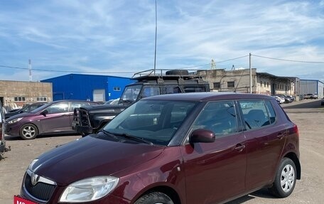 Skoda Fabia II, 2009 год, 450 000 рублей, 2 фотография