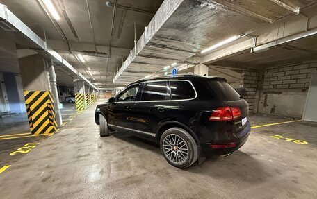 Volkswagen Touareg III, 2011 год, 1 850 000 рублей, 7 фотография