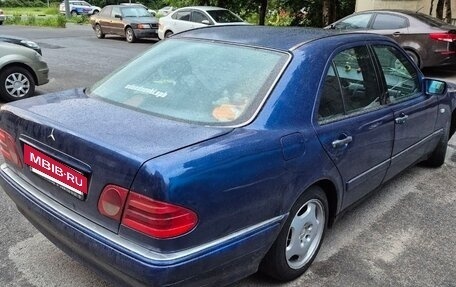 Mercedes-Benz E-Класс, 1996 год, 350 000 рублей, 5 фотография