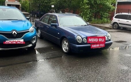 Mercedes-Benz E-Класс, 1996 год, 350 000 рублей, 3 фотография